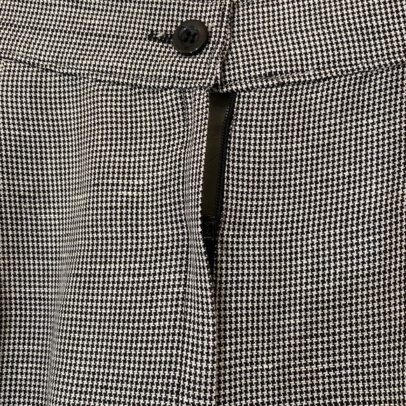Vintage Giorgio Sant’ Angelo Plaid B/W Midi Skirt with Pockets. - Picture 5 of 7
